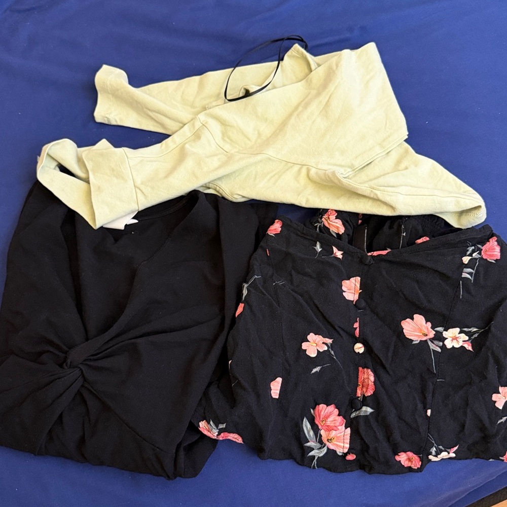3 H&M Long Sleeve Tops